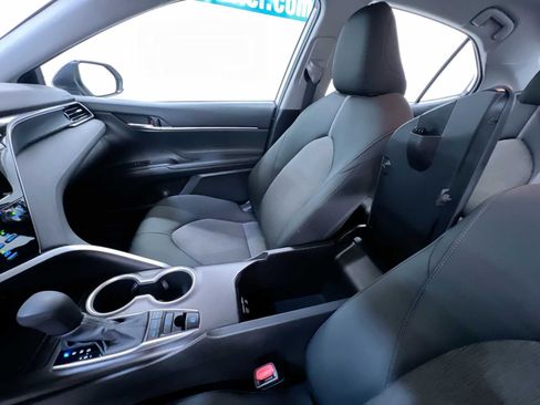 Used 2022 Toyota Camry LE w/ Carpet Mat Package (TMS) AWD/4WD image 29