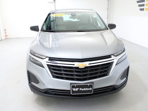 Used 2024 Chevrolet Equinox LS FWD image 2