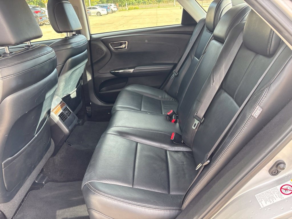 Used 2014 Toyota Avalon XLE Touring FWD image 20