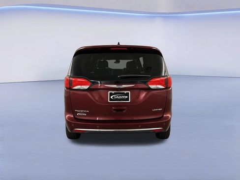 Used 2020 Chrysler Pacifica Limited w/ Advanced Safetytec Group FWD image 7