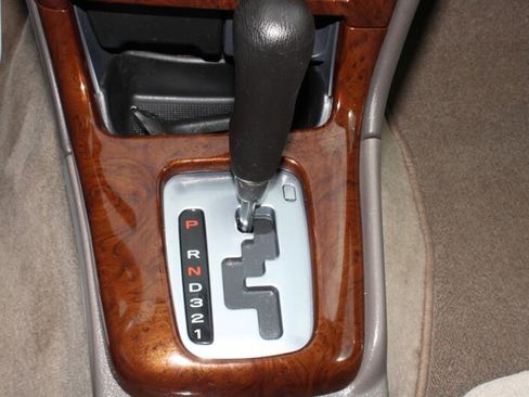 Used 2003 Subaru Outback Wagon AWD/4WD image 8
