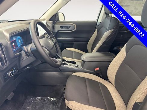 Used 2025 Ford Bronco Sport Big Bend w/ Convenience Package image 9