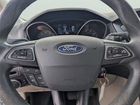 Used 2018 Ford Focus SE image 15