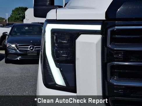 Used 2025 GMC Sierra 2500 AT4 AWD/4WD image 11