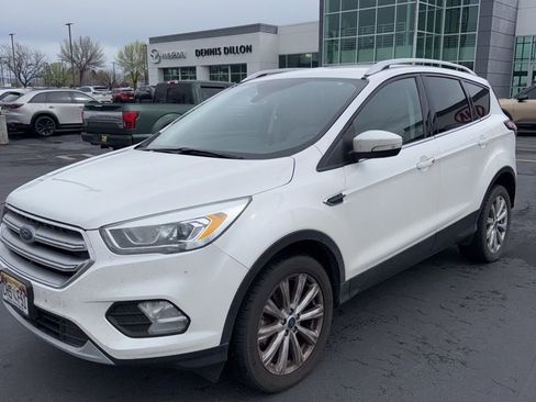 Used 2017 Ford Escape Titanium image 3