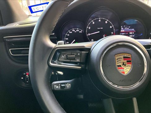 Used 2024 Porsche Macan AWD/4WD image 23