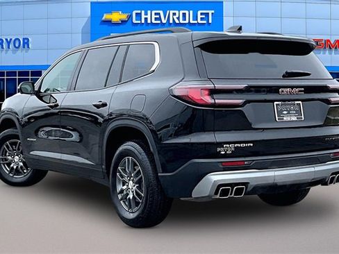 Used 2025 GMC Acadia Elevation image 4