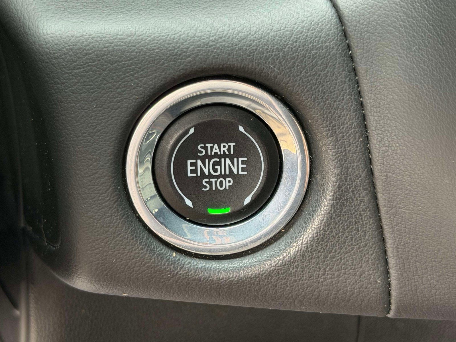 Used 2023 Chevrolet Tahoe RST AWD/4WD image 15
