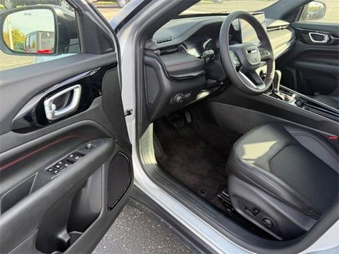 New 2026 Jeep Compass Trailhawk image 17