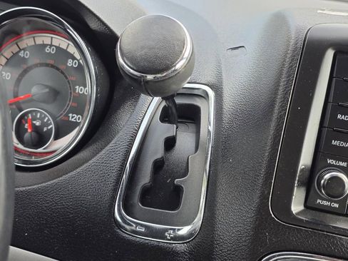 Used 2019 Dodge Grand Caravan GT image 26