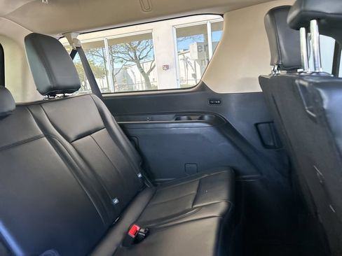 Used 2024 Ford Expedition Max XLT AWD/4WD image 33