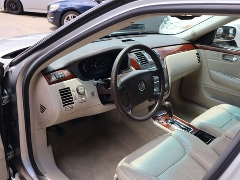 Used 2007 Cadillac DTS Luxury I image 7