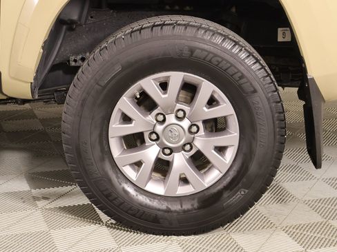 Used 2017 Toyota Tacoma 4x4 Double Cab image 18