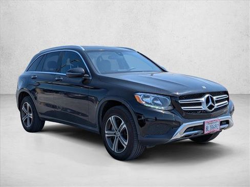 Certified 2019 Mercedes-Benz GLC 300 4MATIC image 3
