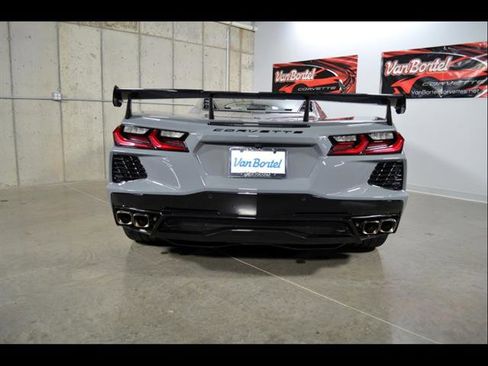 Used 2024 Chevrolet Corvette Stingray Preferred Cpe w/ Stealth Interior Trim Package image 6