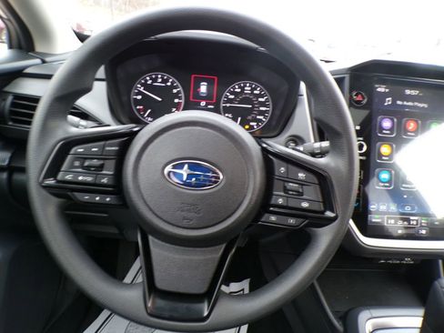 Used 2025 Subaru Crosstrek 2.0i Premium image 12