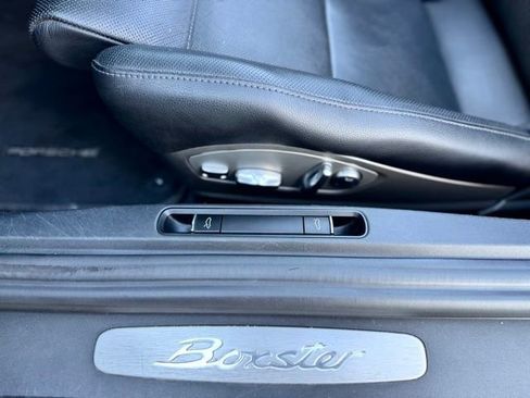 Used 2024 Porsche 718 Boxster RWD image 16