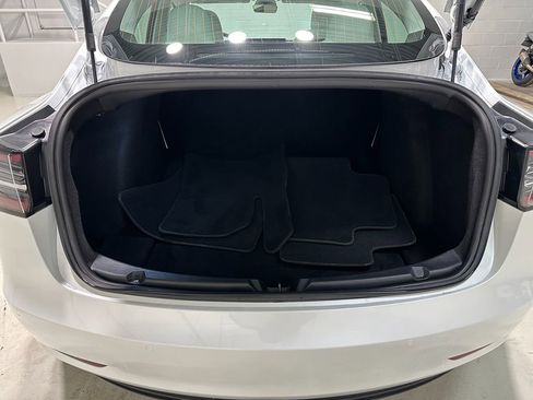 Used 2020 Tesla Model 3 Performance image 7