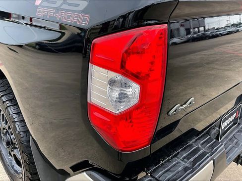 Used 2016 Toyota Tundra SR5 w/ SR5 Upgrade Package AWD/4WD image 27