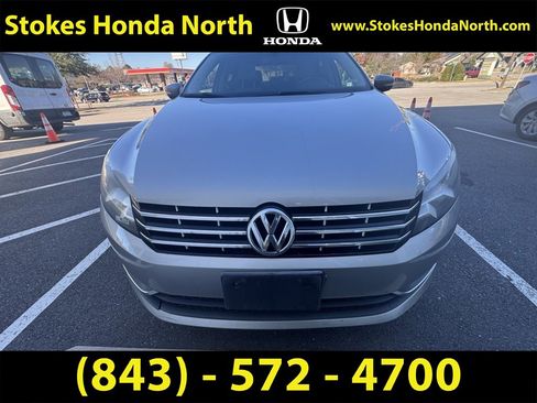 Used 2014 Volkswagen Passat TDI SEL Premium image 10