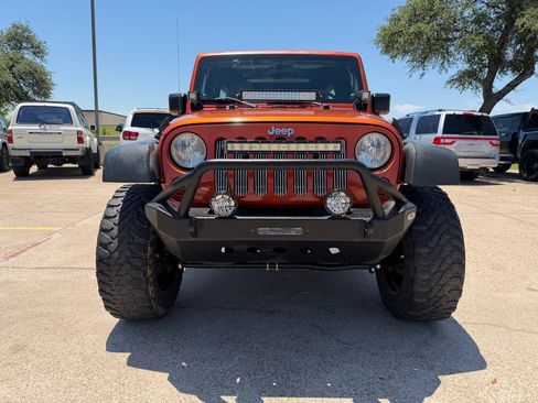 Used 2009 Jeep Wrangler Unlimited X AWD/4WD image 2