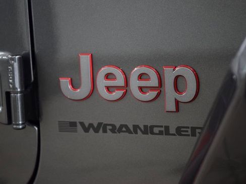 Used 2024 Jeep Wrangler Unlimited Rubicon w/ Convenience Group image 14