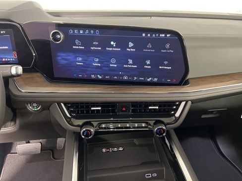 New 2026 Chevrolet Suburban High Country AWD/4WD image 22
