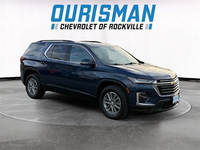Used 2023 Chevrolet Traverse LT