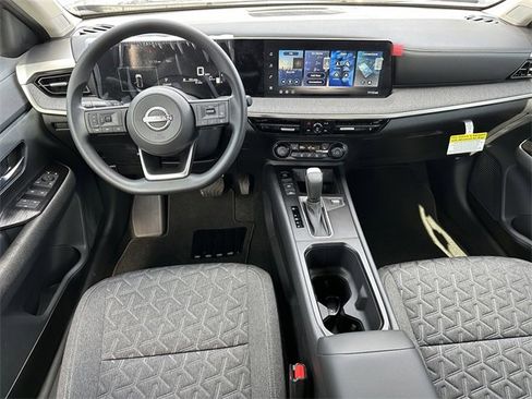 New 2026 Nissan Kicks SV w/ SV Premium Package image 17