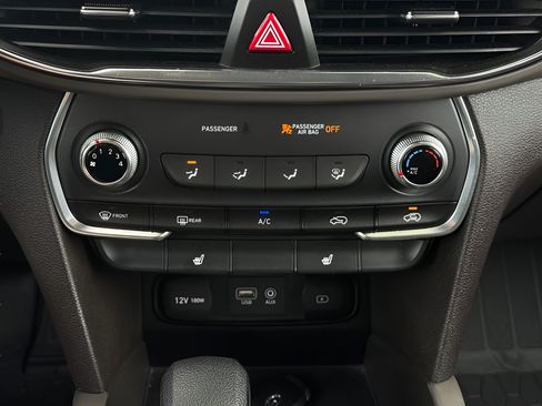 Used 2020 Hyundai Santa Fe SEL FWD image 27