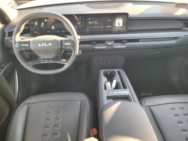 Used 2026 Kia EV9 Wind AWD/4WD image 14