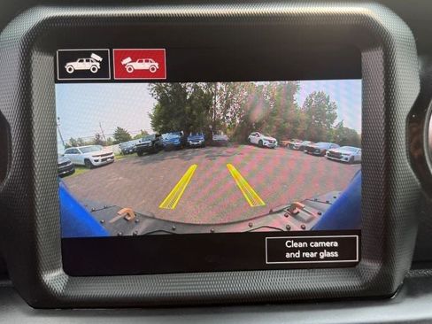 Used 2021 Jeep Wrangler Unlimited Rubicon w/ Trailer Tow Package AWD/4WD image 25
