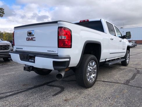 Used 2016 GMC Sierra 2500 Denali w/ Duramax Plus Package image 6