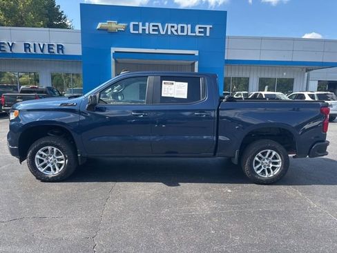 Used 2022 Chevrolet Silverado 1500 RST w/ Z71 Off-Road Package image 8