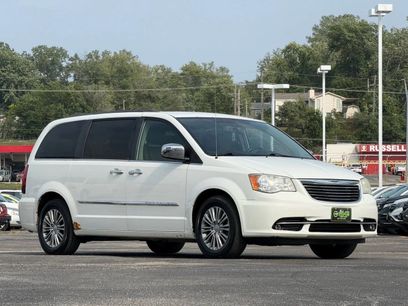 Used 2013 Chrysler Town & Country Touring-L w/ Entertainment Group #2