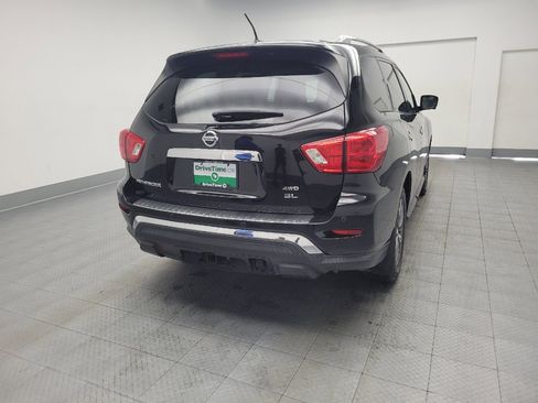 Used 2017 Nissan Pathfinder SL w/ SL Premium Package AWD/4WD image 7