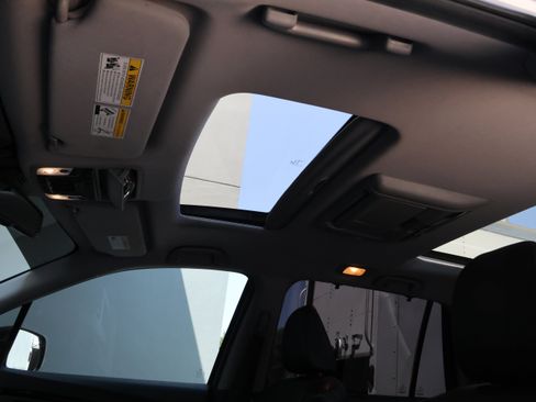 Used 2018 Honda Pilot Elite image 33