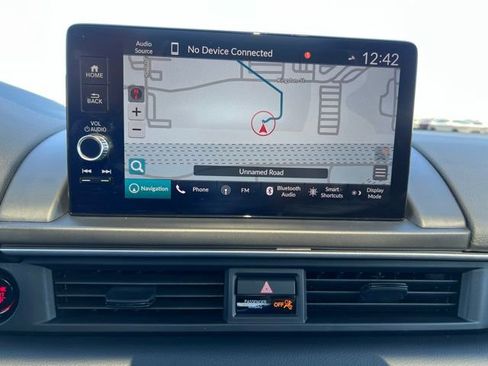 Used 2025 Honda Pilot Black Edition image 19