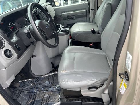 Used 2013 Ford E-350 and Econoline 350 XL RWD image 20
