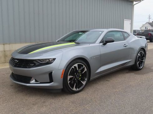Used 2023 Chevrolet Camaro LT RWD image 6