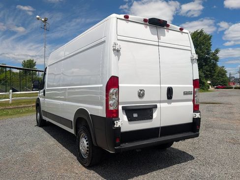 Used 2026 RAM ProMaster 2500 w/ Convenience Group FWD image 12