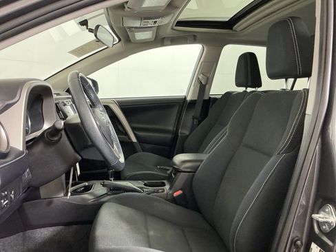 Used 2016 Toyota RAV4 XLE FWD image 24