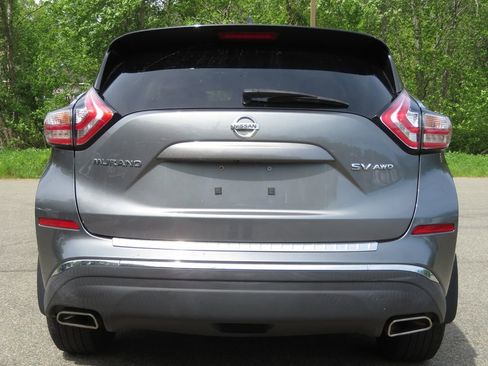Used 2018 Nissan Murano SV w/ Premium Package AWD/4WD image 6