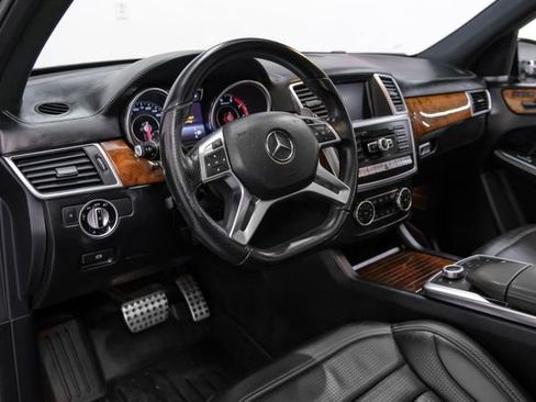 Used 2015 Mercedes-Benz ML 63 AMG 4MATIC image 3