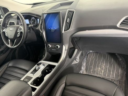 Used 2022 Ford Edge SEL w/ Convenience Package AWD/4WD image 9