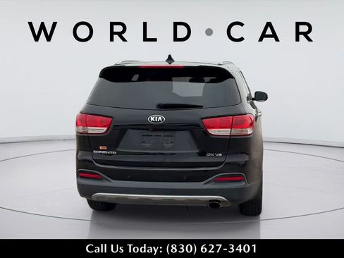 Used 2018 Kia Sorento EX FWD image 7