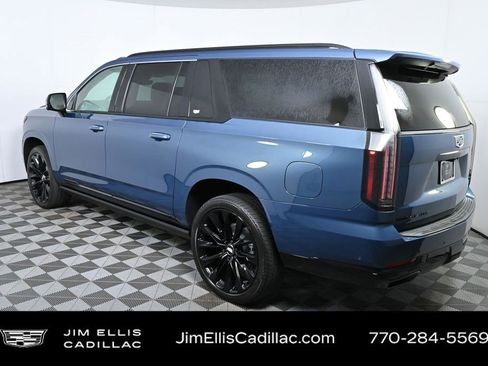 Certified 2025 Cadillac Escalade ESV Sport Platinum w/ LPO, ONYX Package image 3