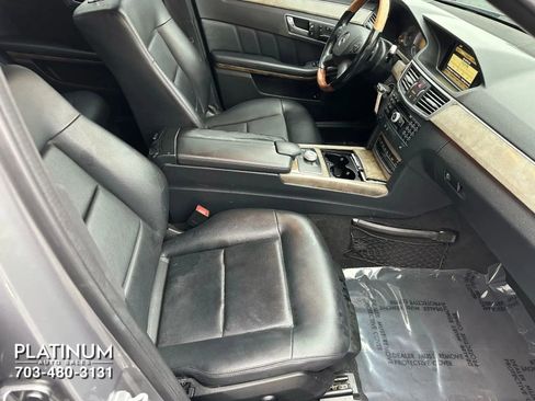 Used 2010 Mercedes-Benz E 350 4MATIC Sedan image 14