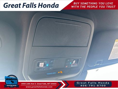 Used 2025 Ford Explorer ST-Line w/ ST-Line Street Pack AWD/4WD image 20