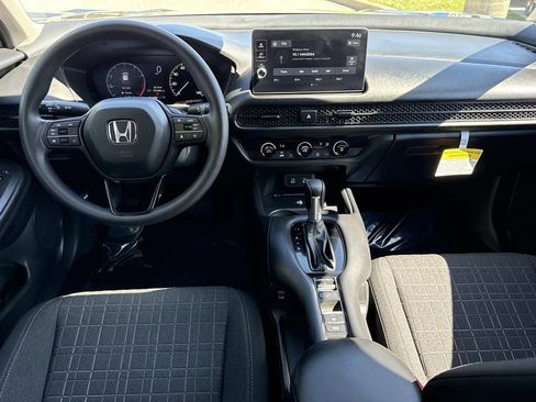 Used 2026 Honda HR-V LX image 3
